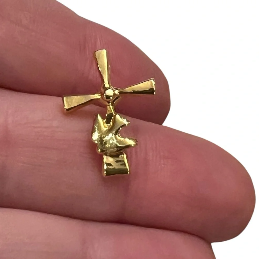 Gold‎ Tone Bundle Cross Heart W/Bird Lapel Pin Religious Christian Brooch Small